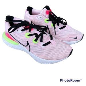 Nike Renew Run Athletic Sneakers